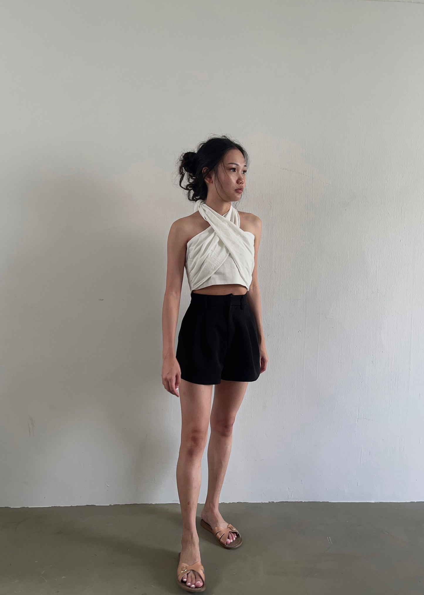Quinn Linen Halter Neck Top (Creamy White)