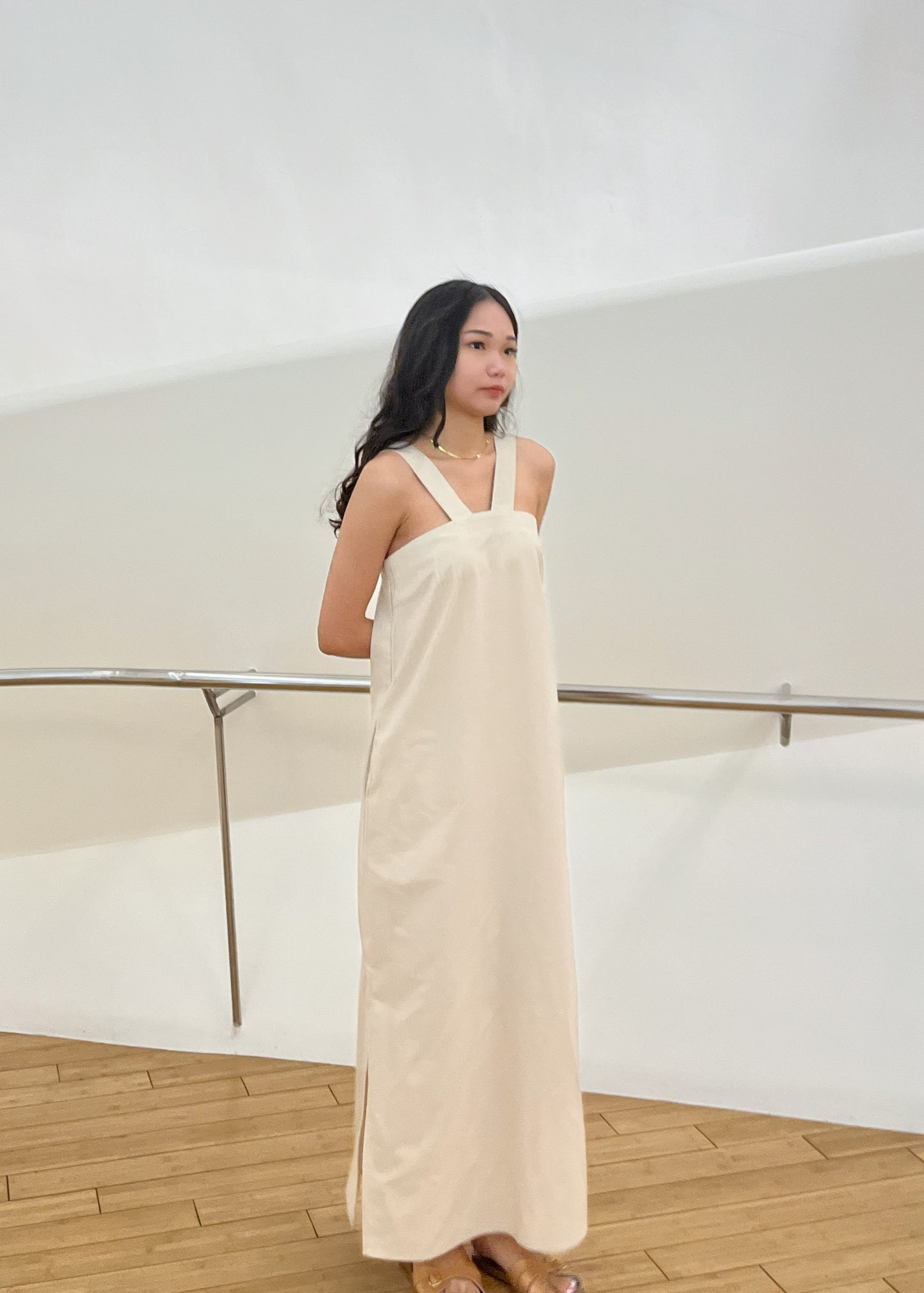 Khloe Linen Low-Back Dress
