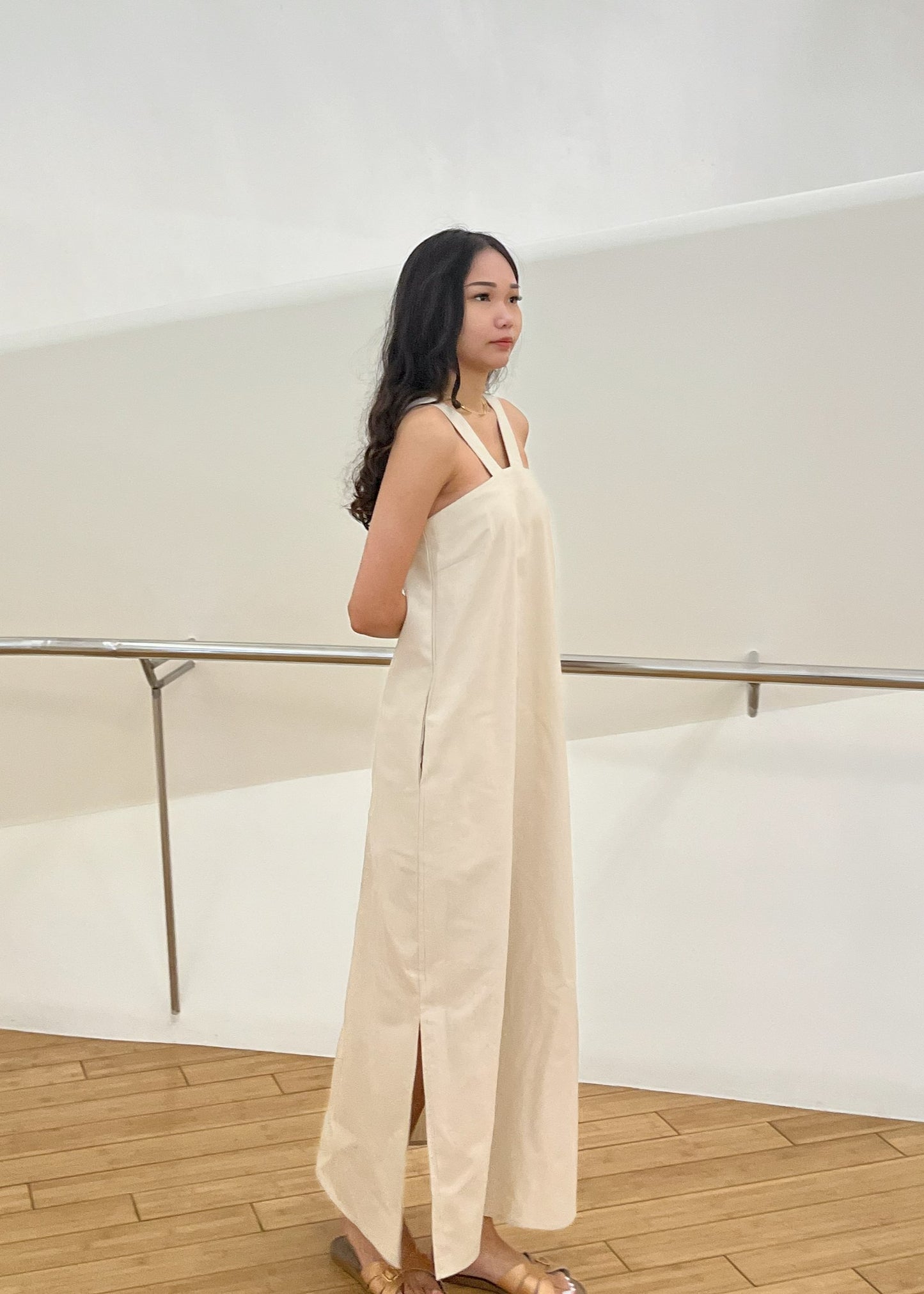 Khloe Linen Low-Back Dress