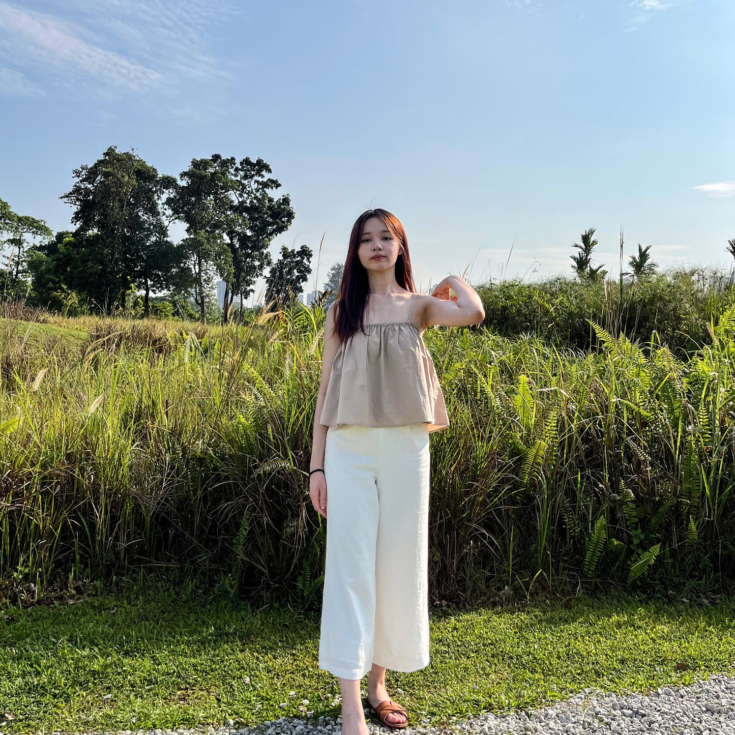 Sherie Relaxed Cami Top (Brown Beige)