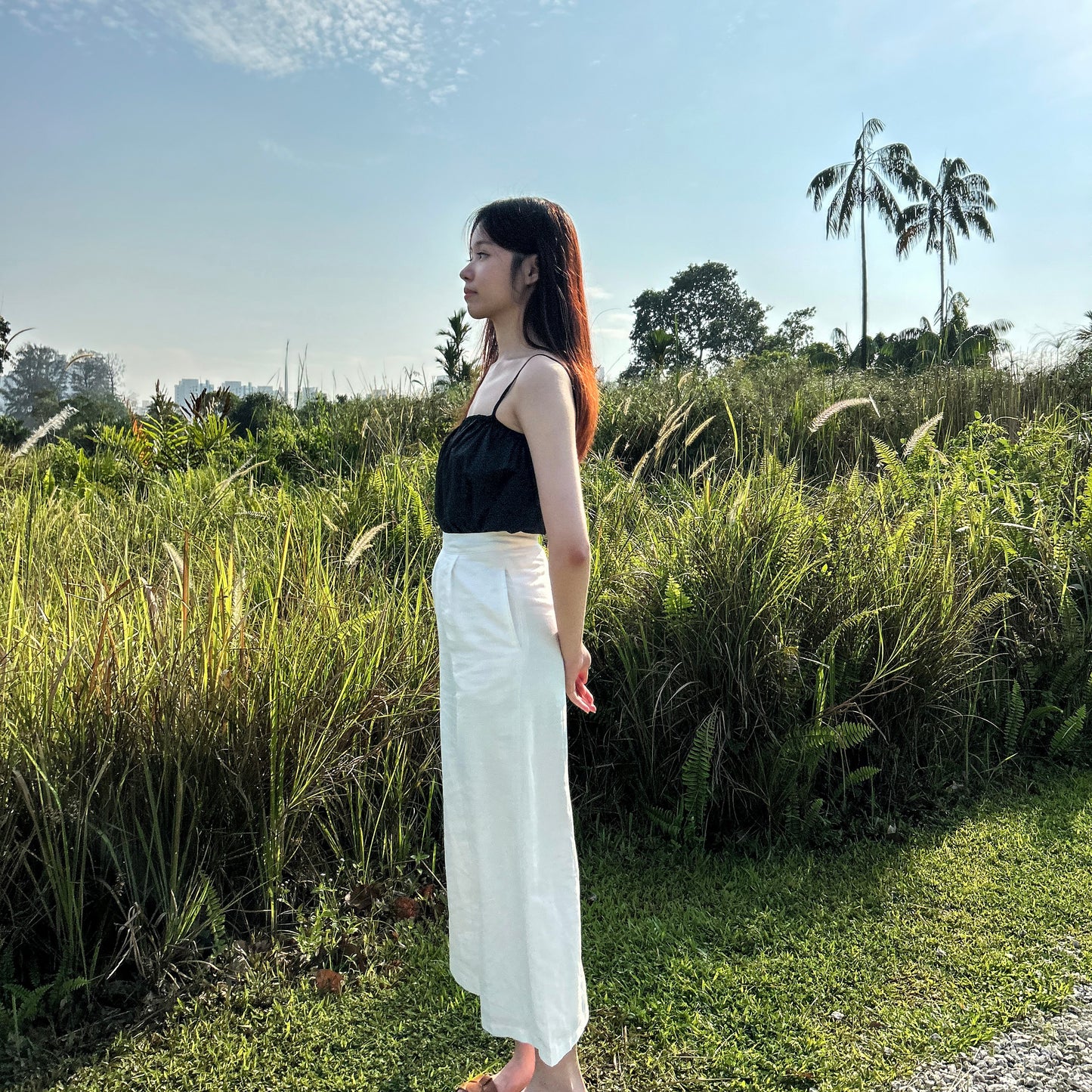 Sherie Relaxed Cami Top (Black)