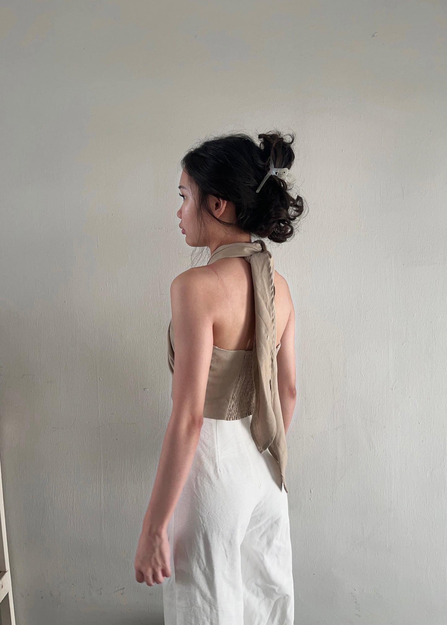 Quinn Linen Halter Neck Top (Brown beige)