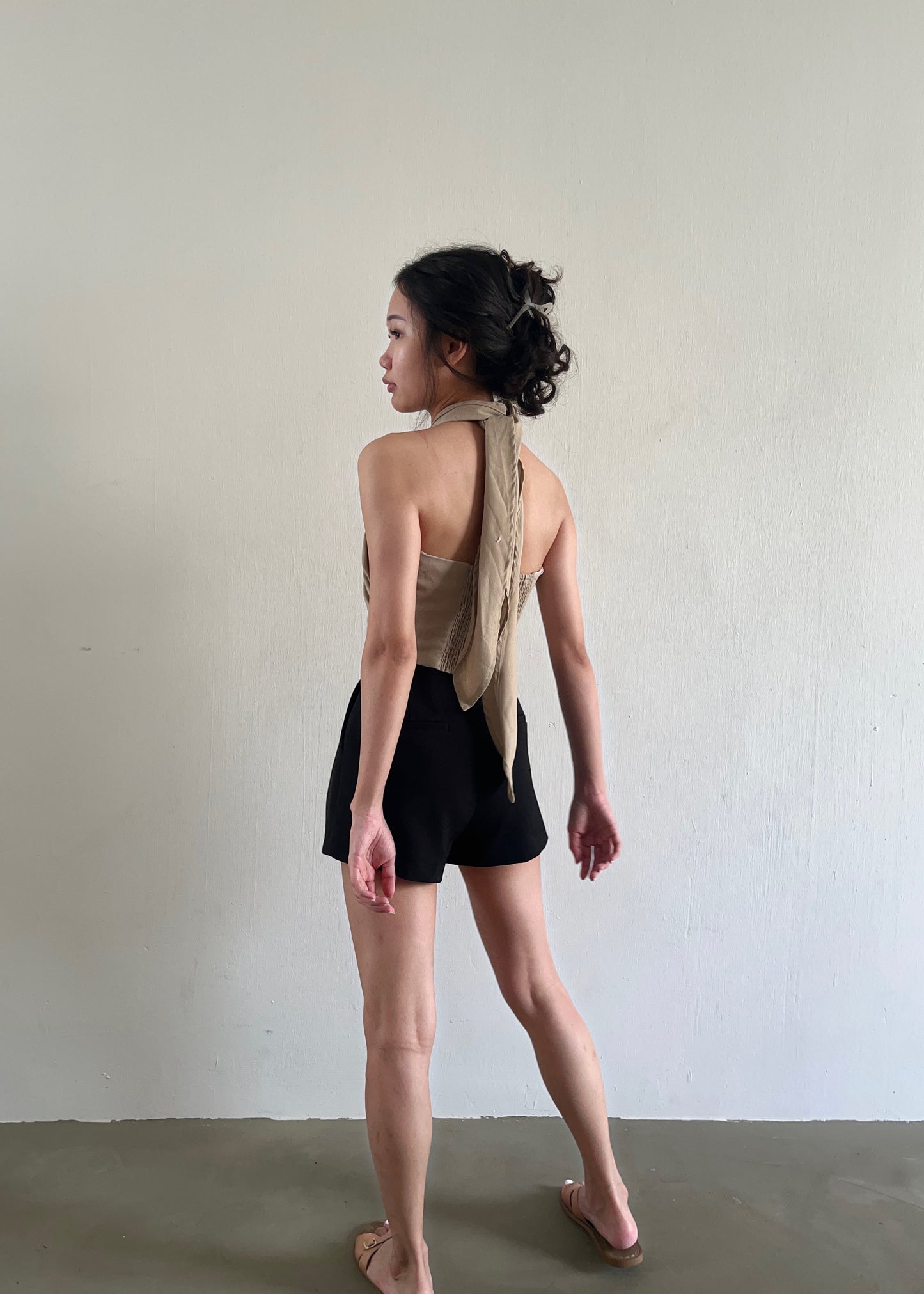 Quinn Linen Halter Neck Top (Brown beige)