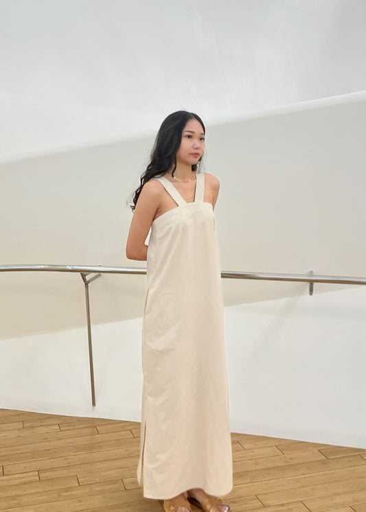 Khloe Linen Low-Back Dress